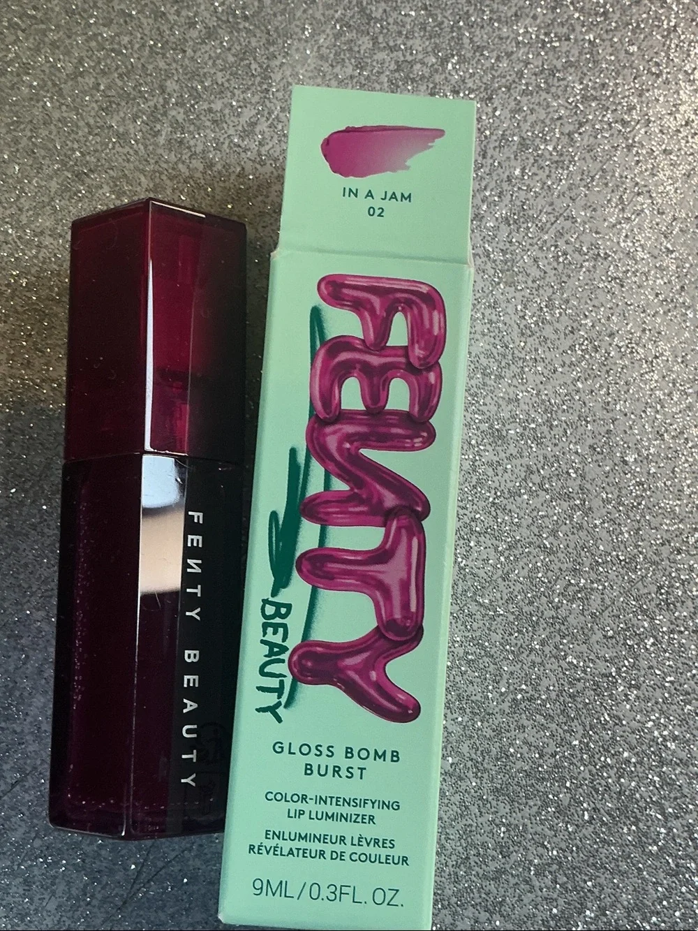 Fenty Beauty Gloss Bomb Burst Lip Luminizer - In A Jam (Deep Berry)